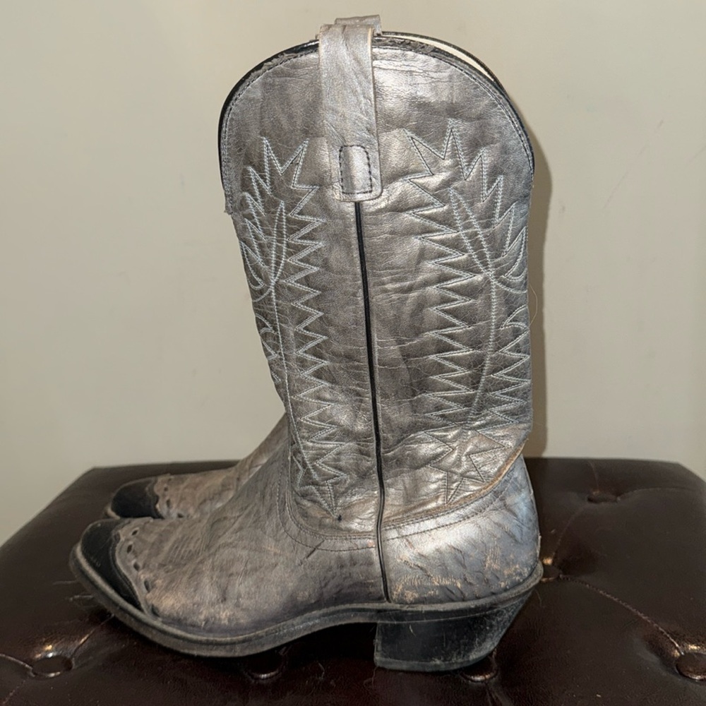 Laredo gray cowboy boots two tone black decorative toe worn distressed size 9